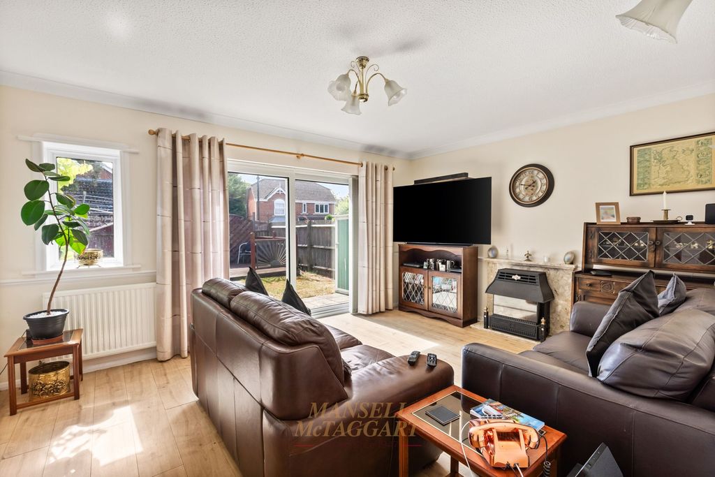 Property photo 3 of 22