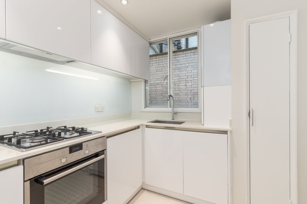 Property photo 2 of 10 Hans Road 55, Fla...