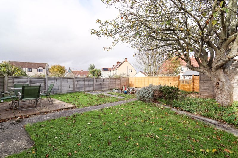 Property photo 3 of 19 Garden