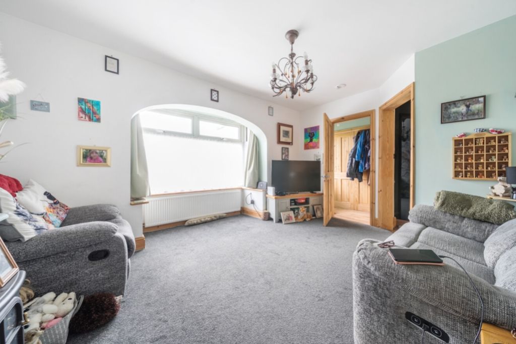 Property photo 3 of 22 1359383-1-68d3c52952571