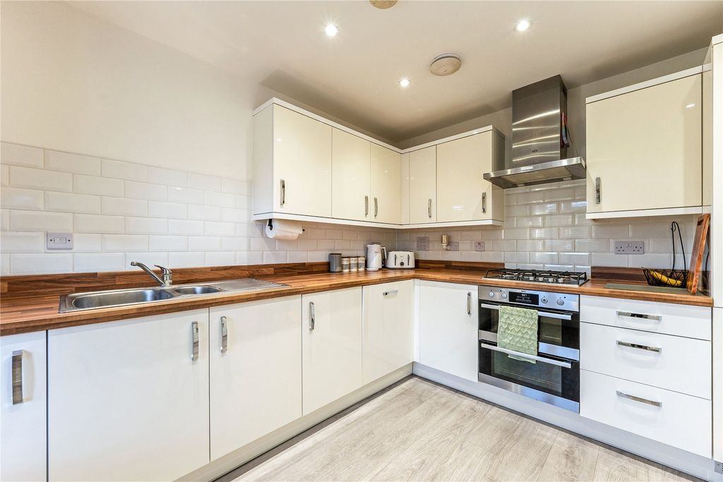 Property photo 3 of 13 Picture No. 29