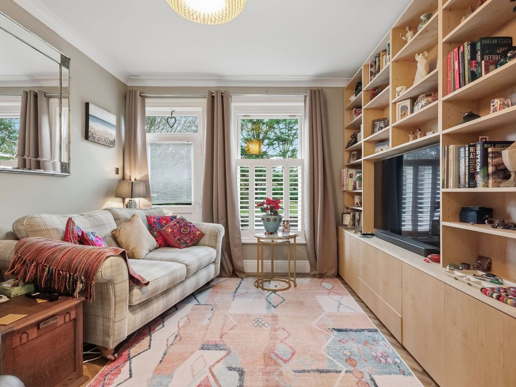 Property photo 2 of 19