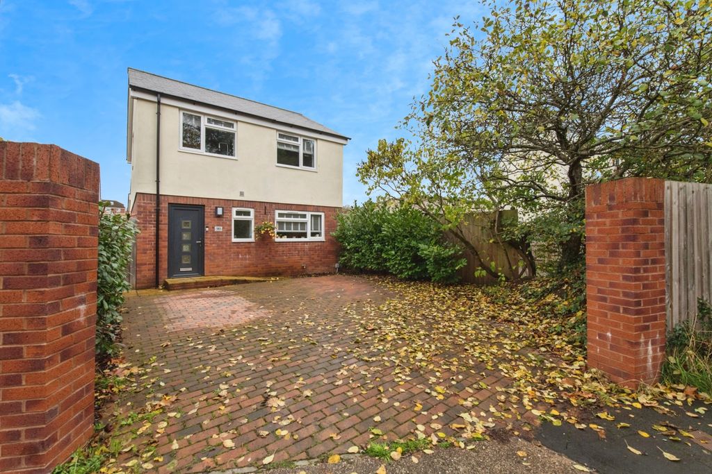 Property photo 1 of 9 Front