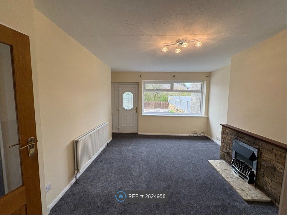 Property photo 2 of 14 Lounge