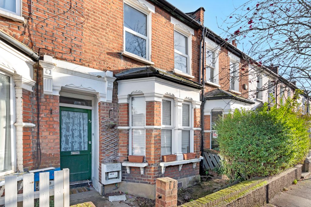 Property photo 2 of 14