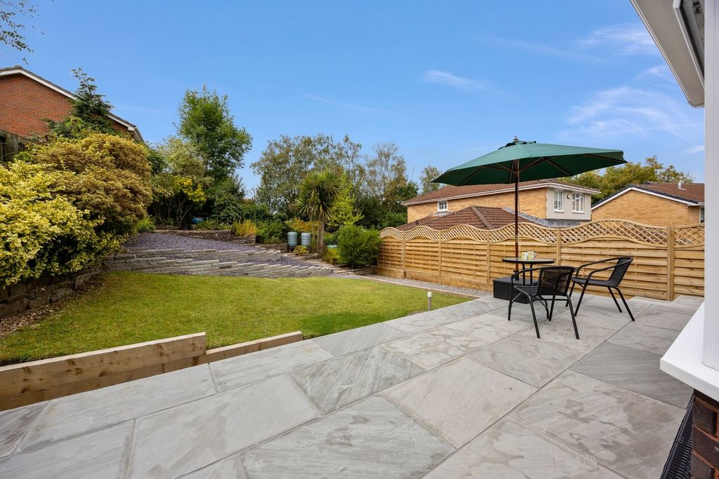 Property photo 3 of 47