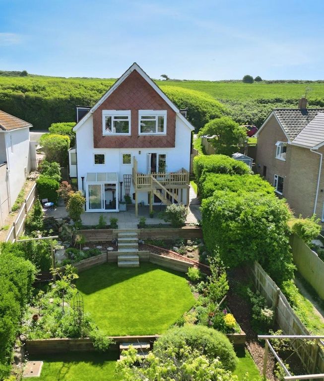 Property photo 2 of 33 Picture No. 86