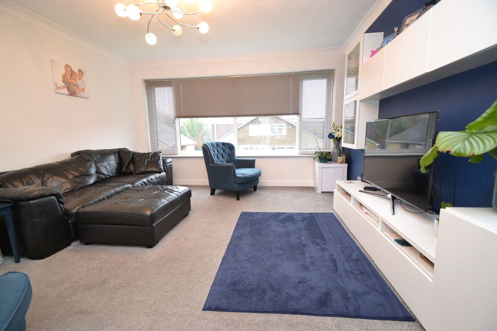 Property photo 3 of 18 Photograph 3