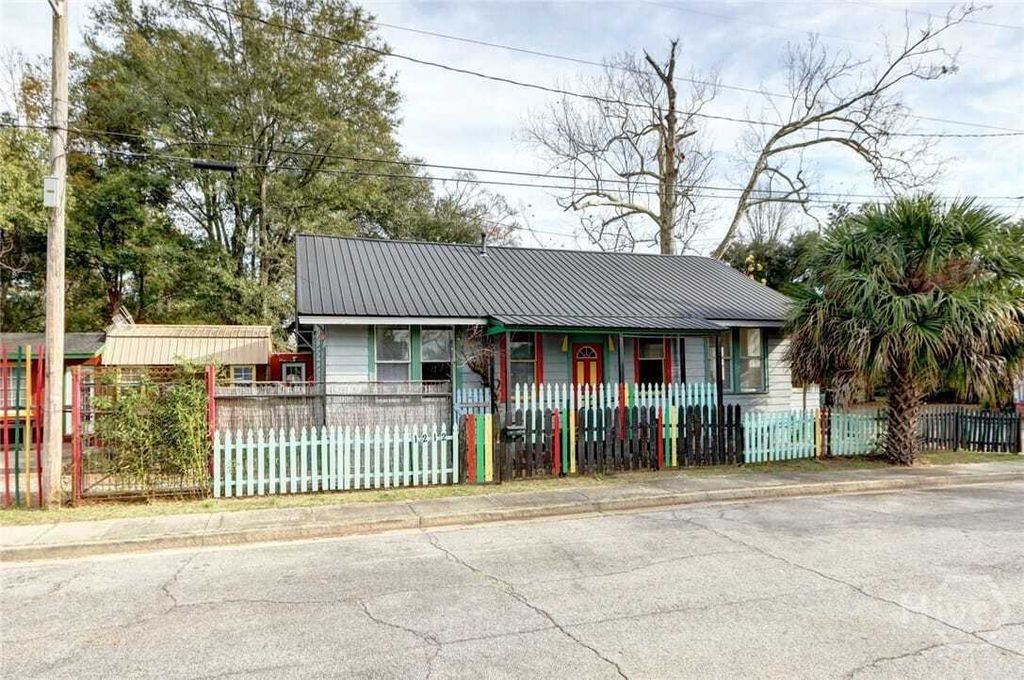 Property photo 1 of 31