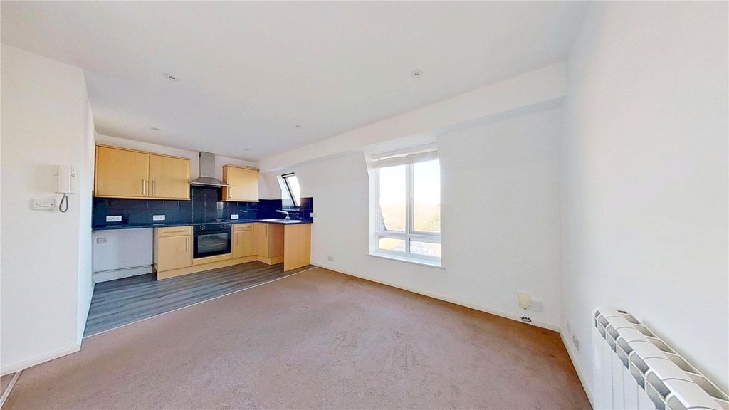 Property photo 2 of 7 Picture No. 05