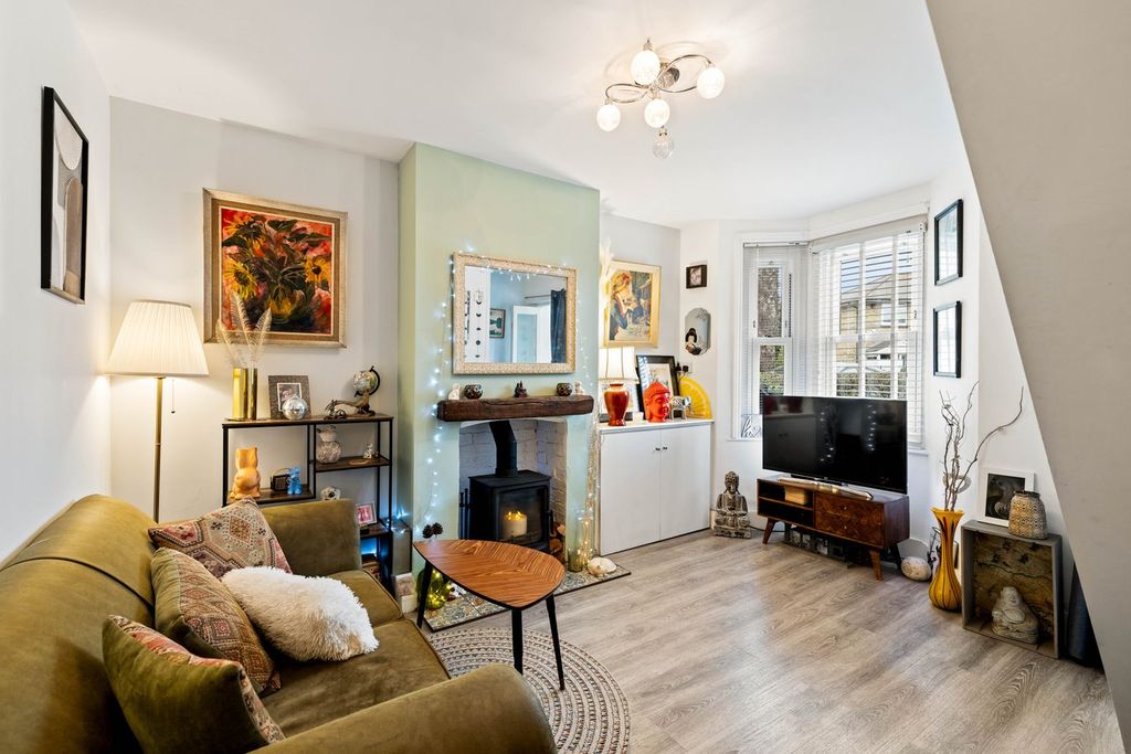 Property photo 2 of 13