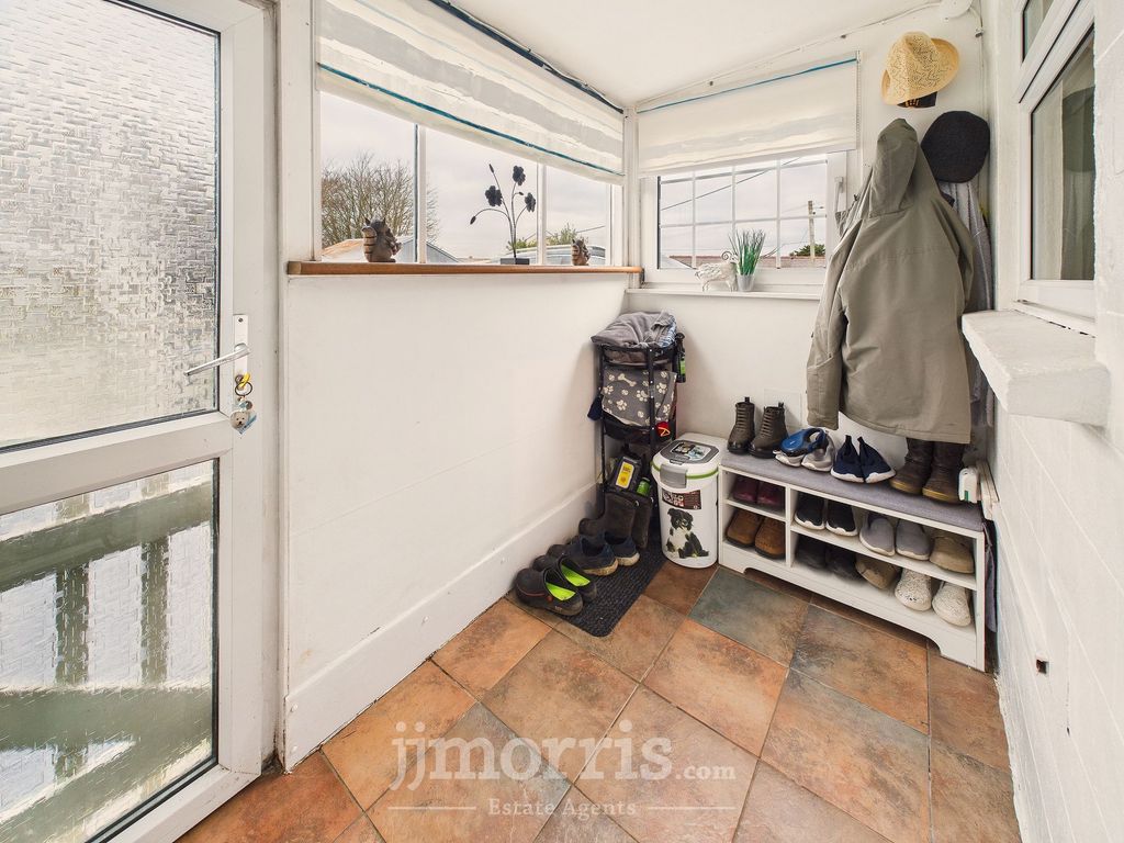 Property photo 1 of 75