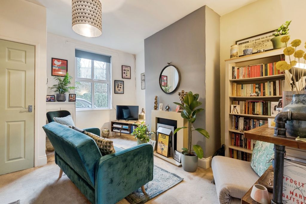 Property photo 2 of 20 Pbox-Img.Jpg