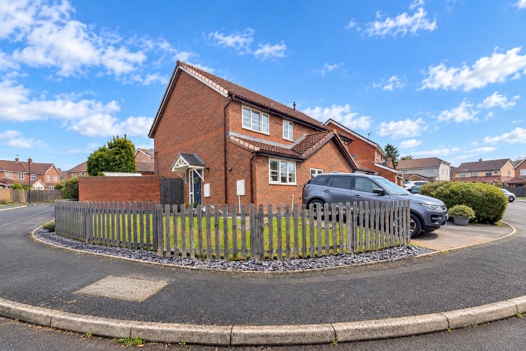 Property photo 1 of 17 Be4B4724-74E0-44De-A16F-04A7D8E66Fb4