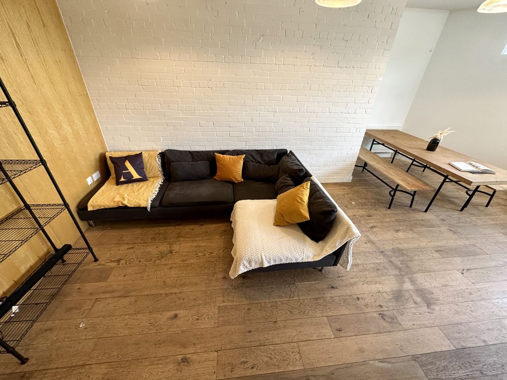 Property photo 2 of 16 16-File_013(1)