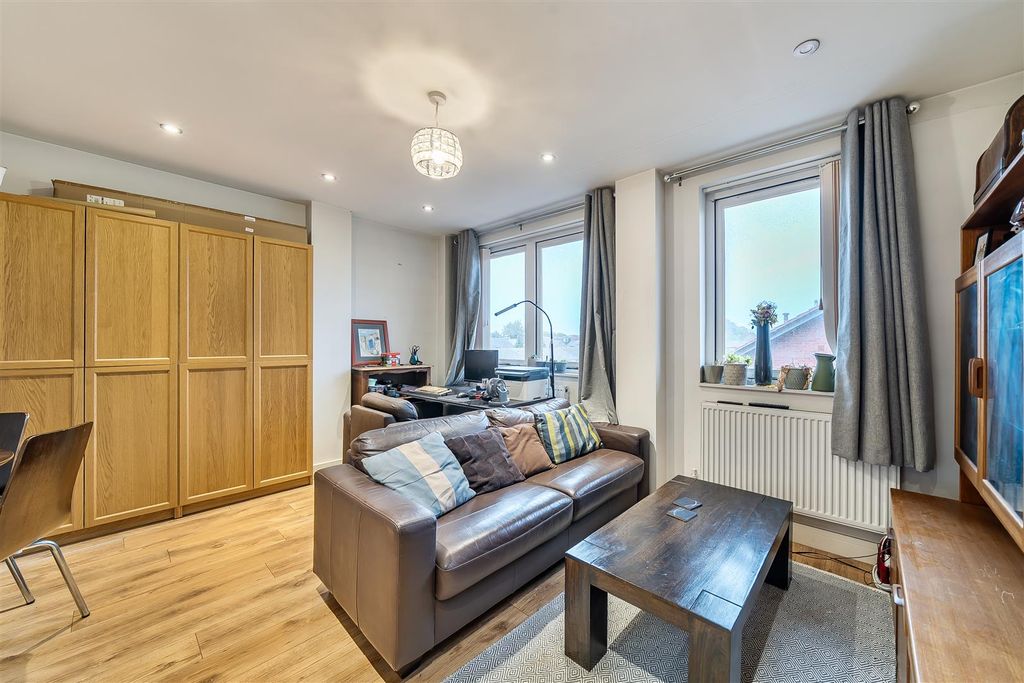 Property photo 2 of 12 Kitchen/Diner/Reception Room