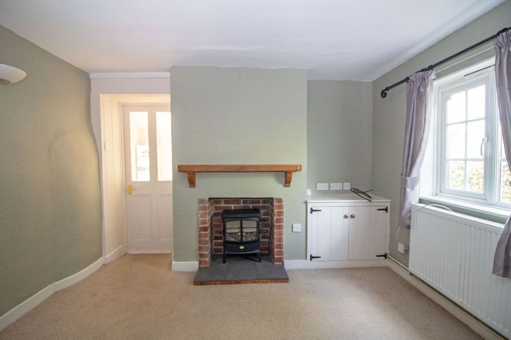 Property photo 2 of 22