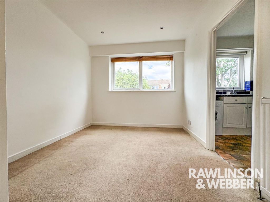 Property photo 2 of 10 Img_2014.Jpg
