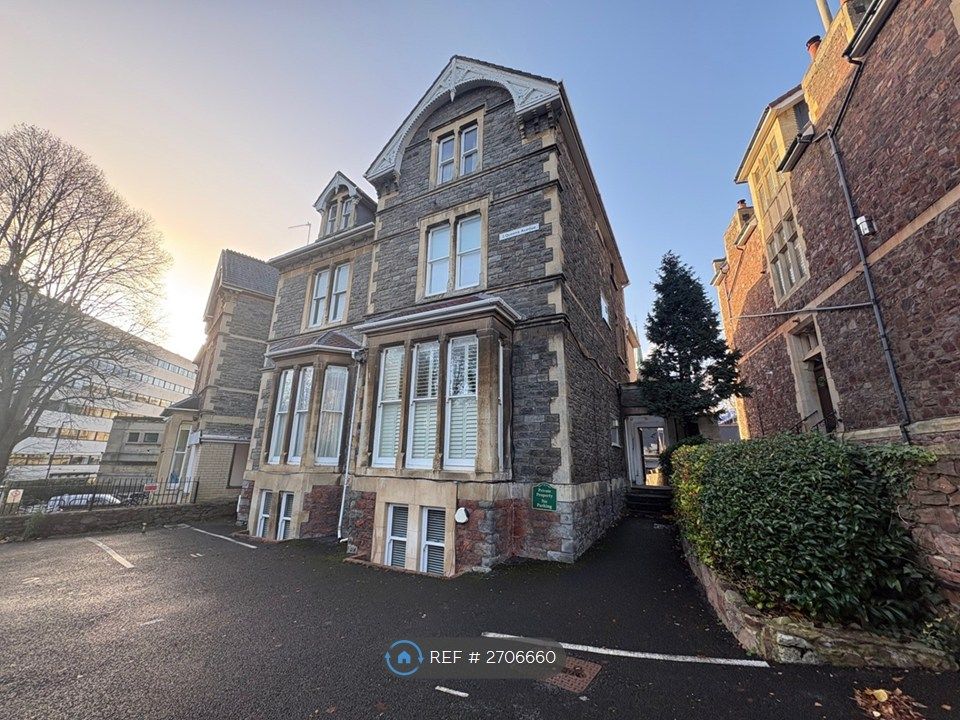 Property photo 1 of 6 Front