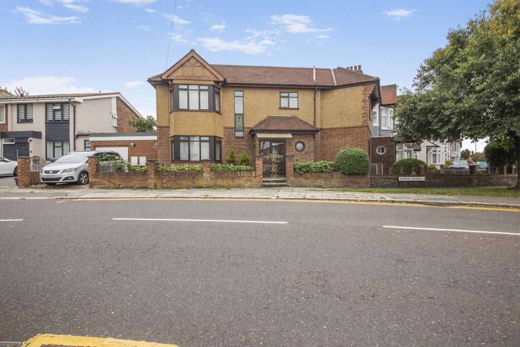 Property photo 1 of 14