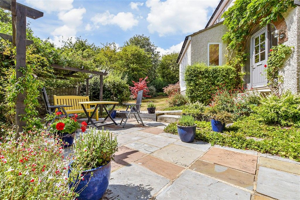 Property photo 2 of 20 Patio / Decking