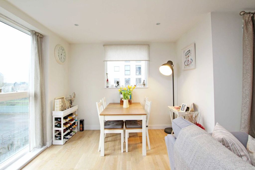 Property photo 3 of 6