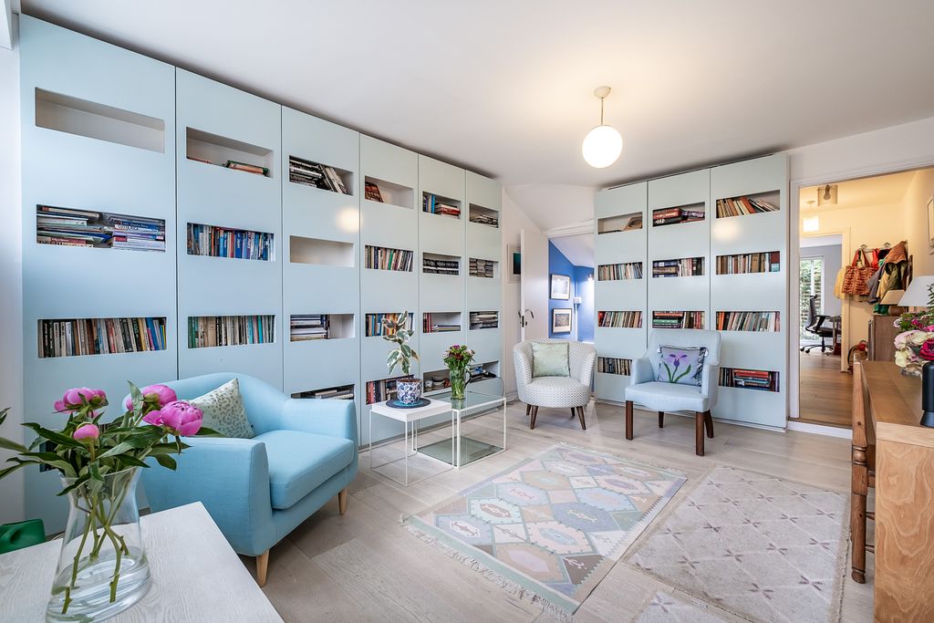 Property photo 1 of 19