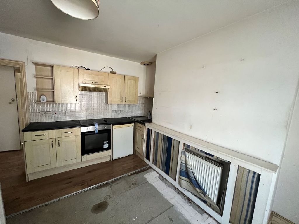 Property photo 3 of 6 Image 3