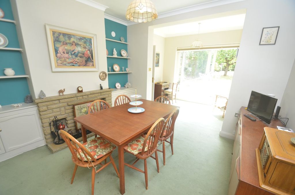 Property photo 3 of 22