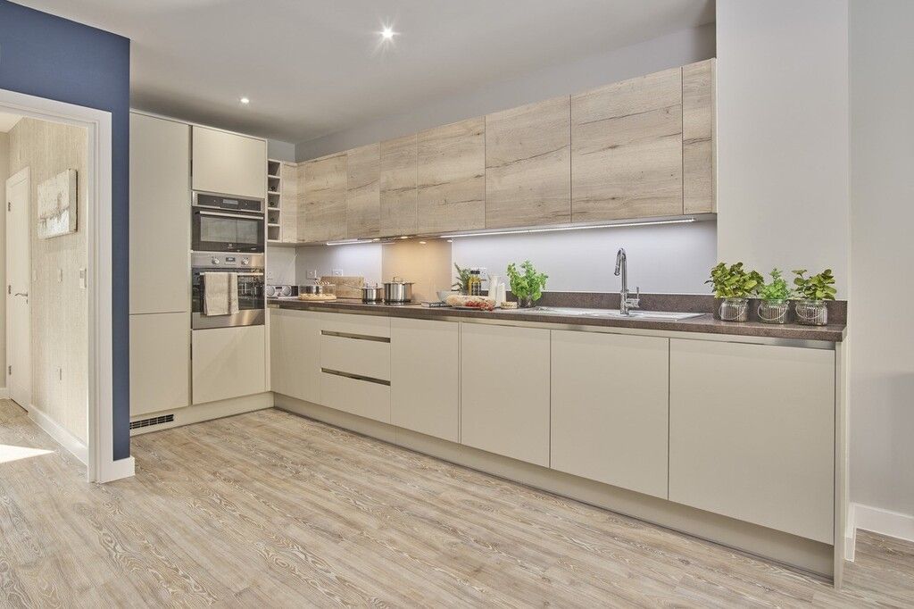 Property photo 3 of 11 Byford Kitchen