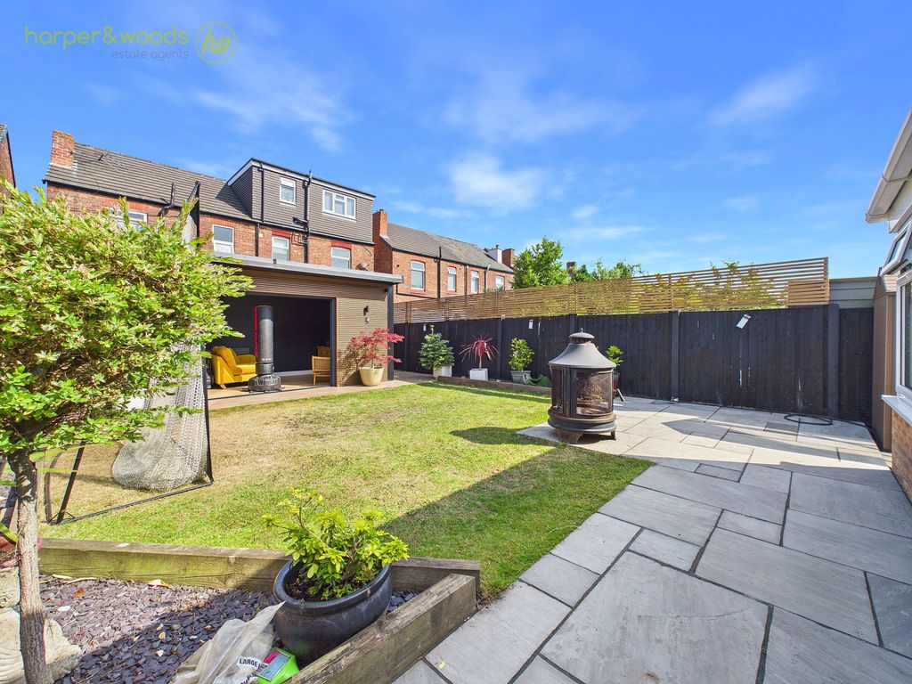 Property photo 3 of 42
