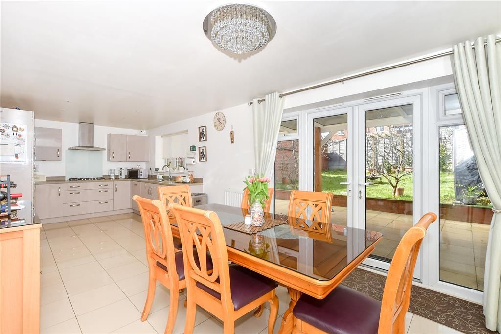 Property photo 1 of 15 Kitchen/Diner