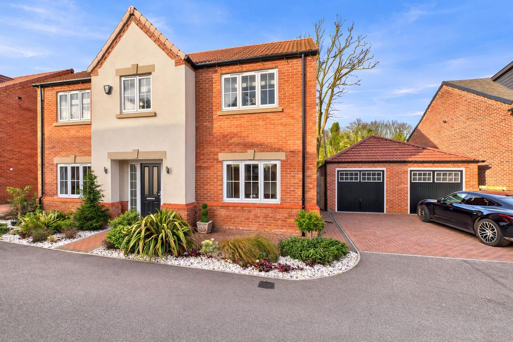 Property photo 1 of 22 Front