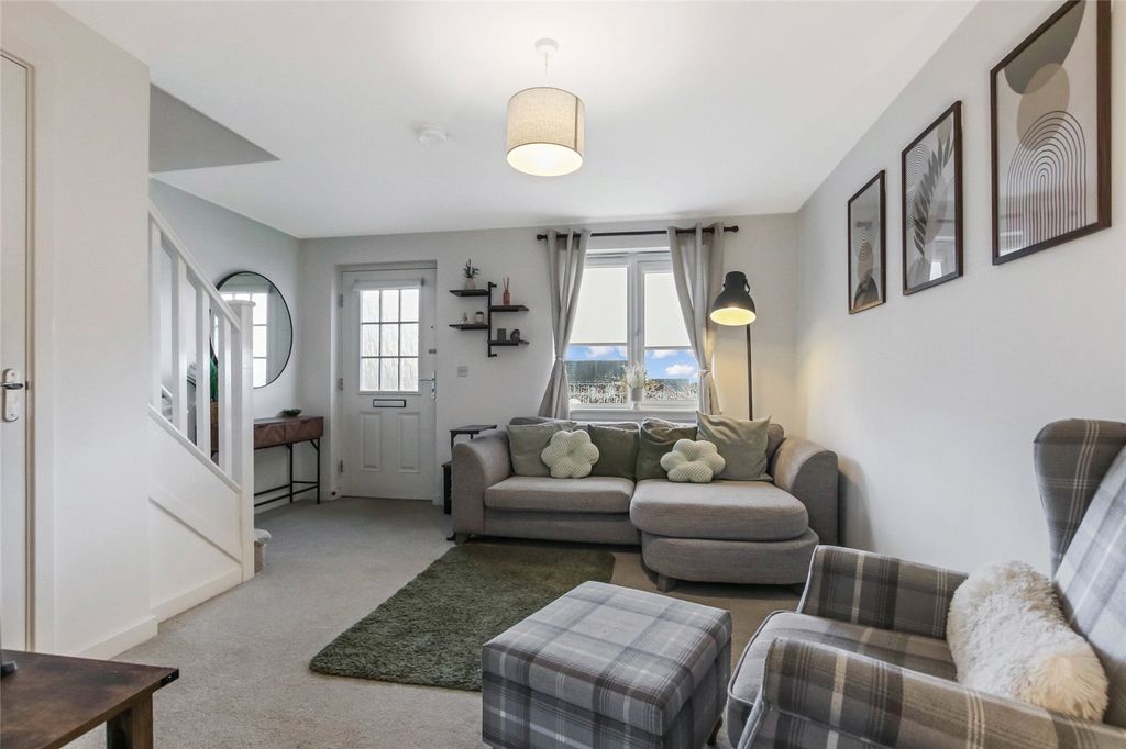 Property photo 2 of 16 Living Room