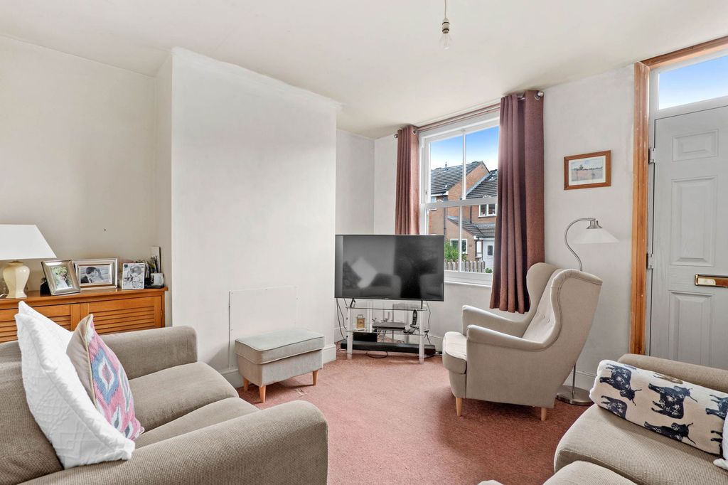 Property photo 3 of 8