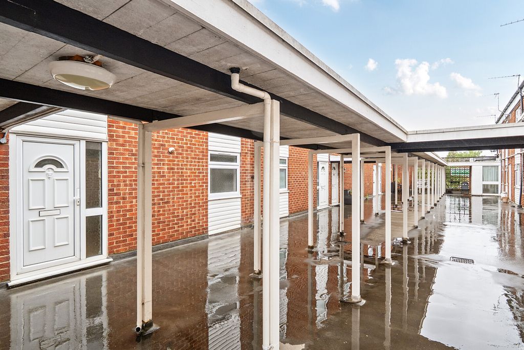 Property photo 1 of 10 1472132-4-6A20090...