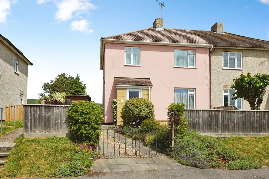 Property photo 1 of 13