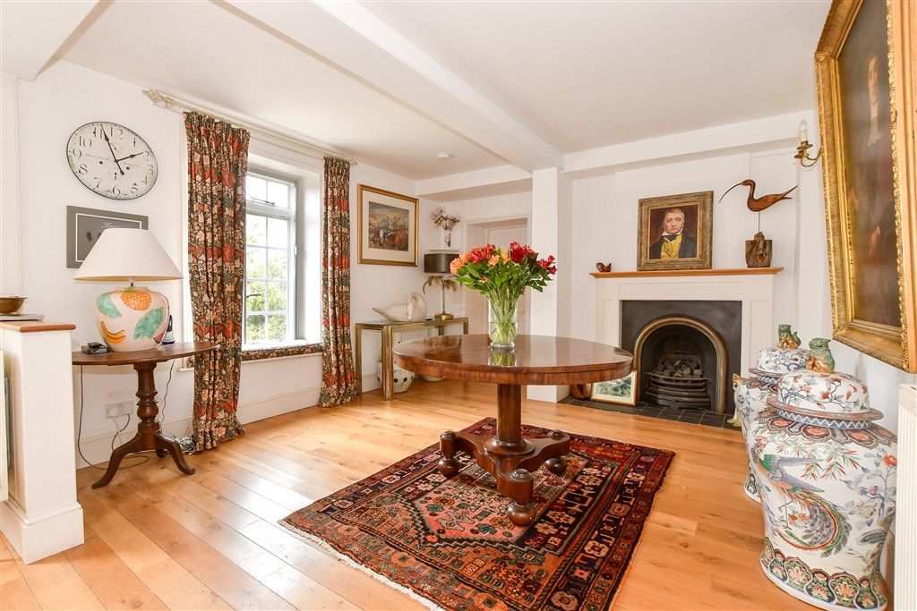 Property photo 3 of 17 Entrance Hallway