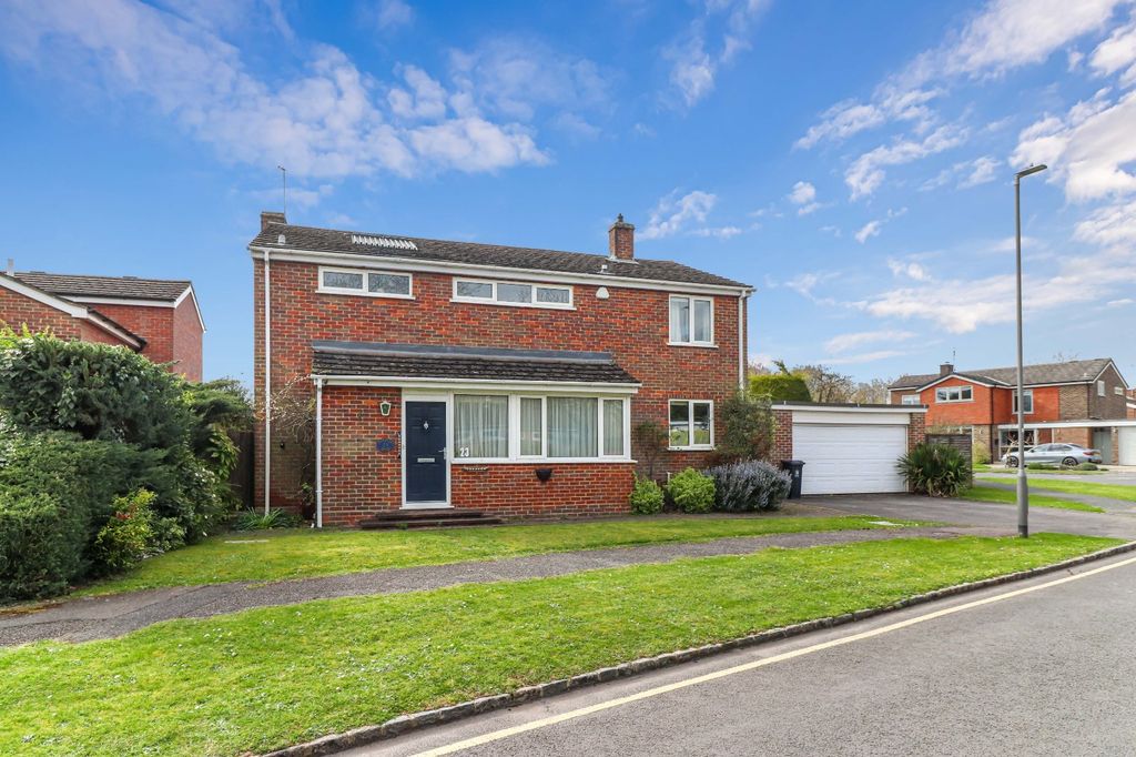 Property photo 1 of 13 Front