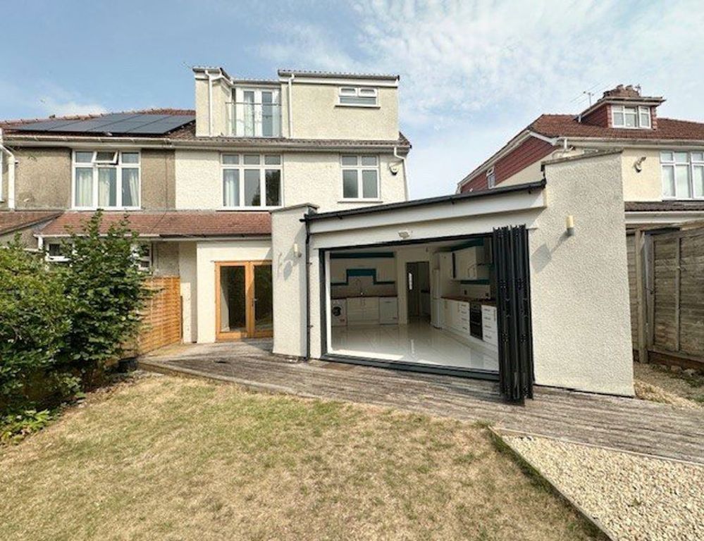 Property photo 3 of 26