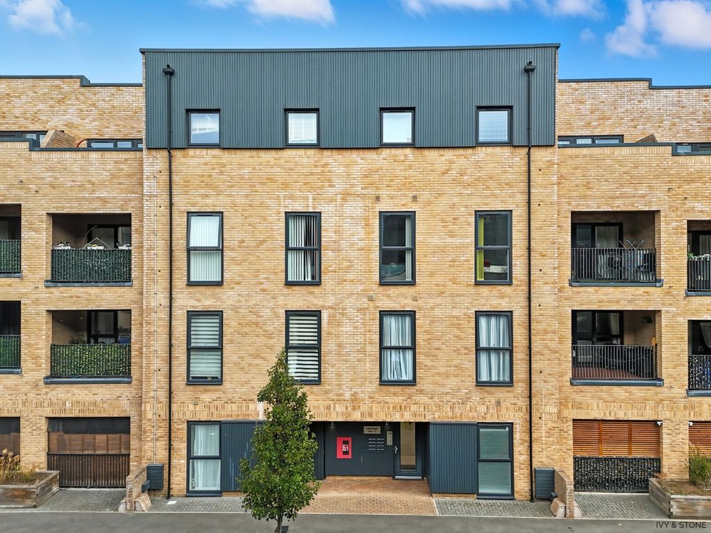 Property photo 1 of 20 4574270