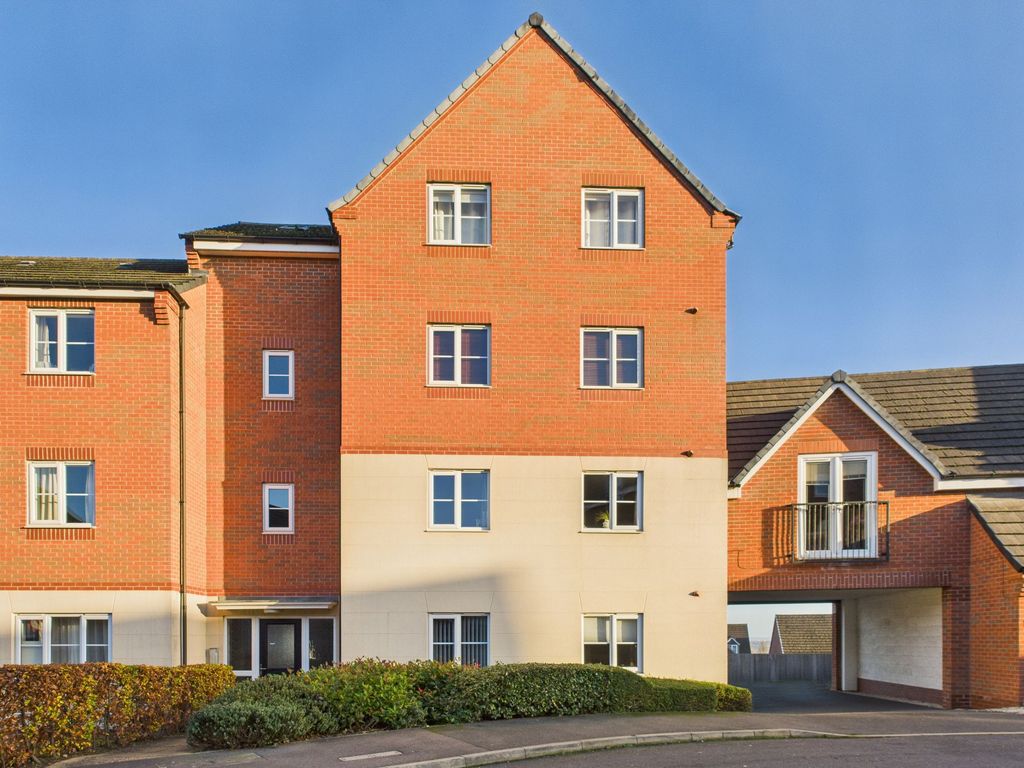 Property photo 1 of 16 Front