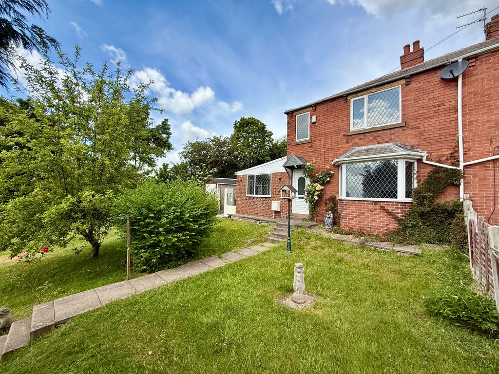 Property photo 1 of 16 External
