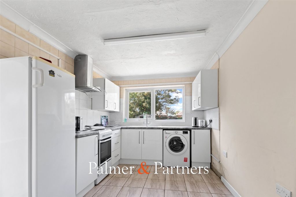 Property photo 2 of 13 Picture No. 02