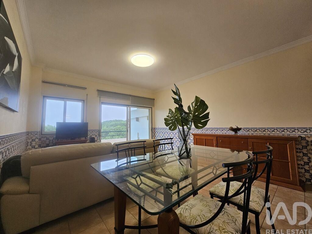 Property photo 2 of 28
