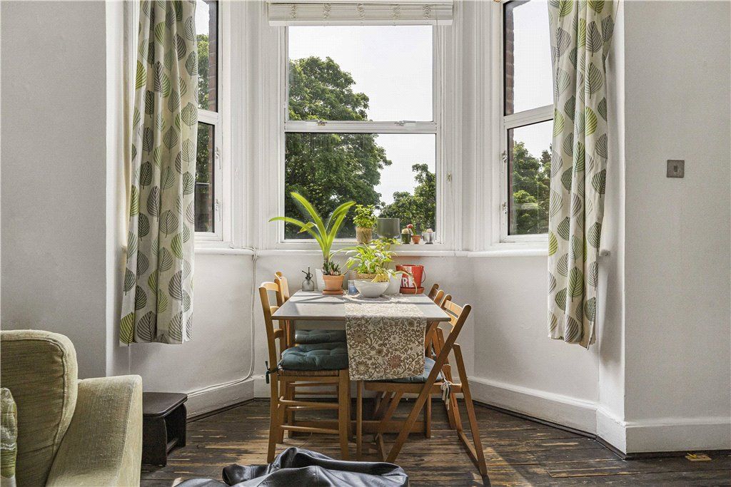 Property photo 1 of 10 Dining Area