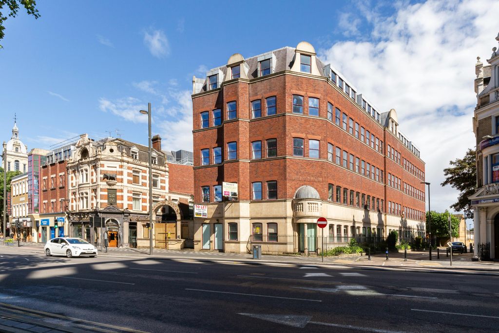 Property photo 2 of 22 Stratford And Westfild Area 34.Jpg