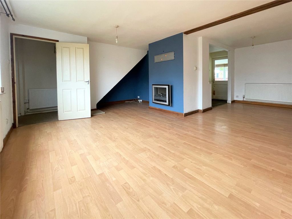 Property photo 2 of 18 Picture No. 08