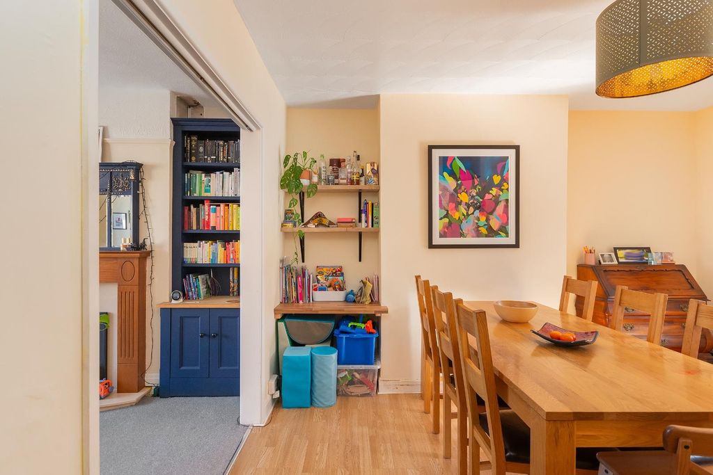 Property photo 3 of 28 1S9Afn - Dining Room C.Jpg