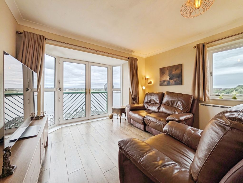 Property photo 2 of 14 Pbox-Img.Jpg